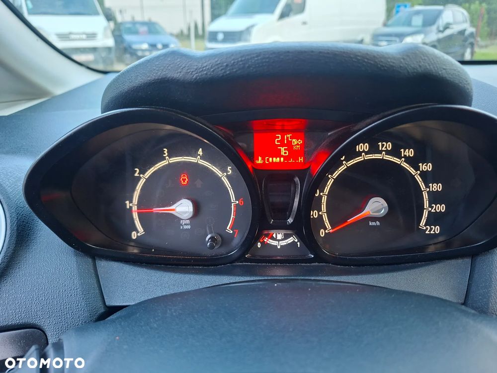 Ford Fiesta 1.25 Champions Edition - 15