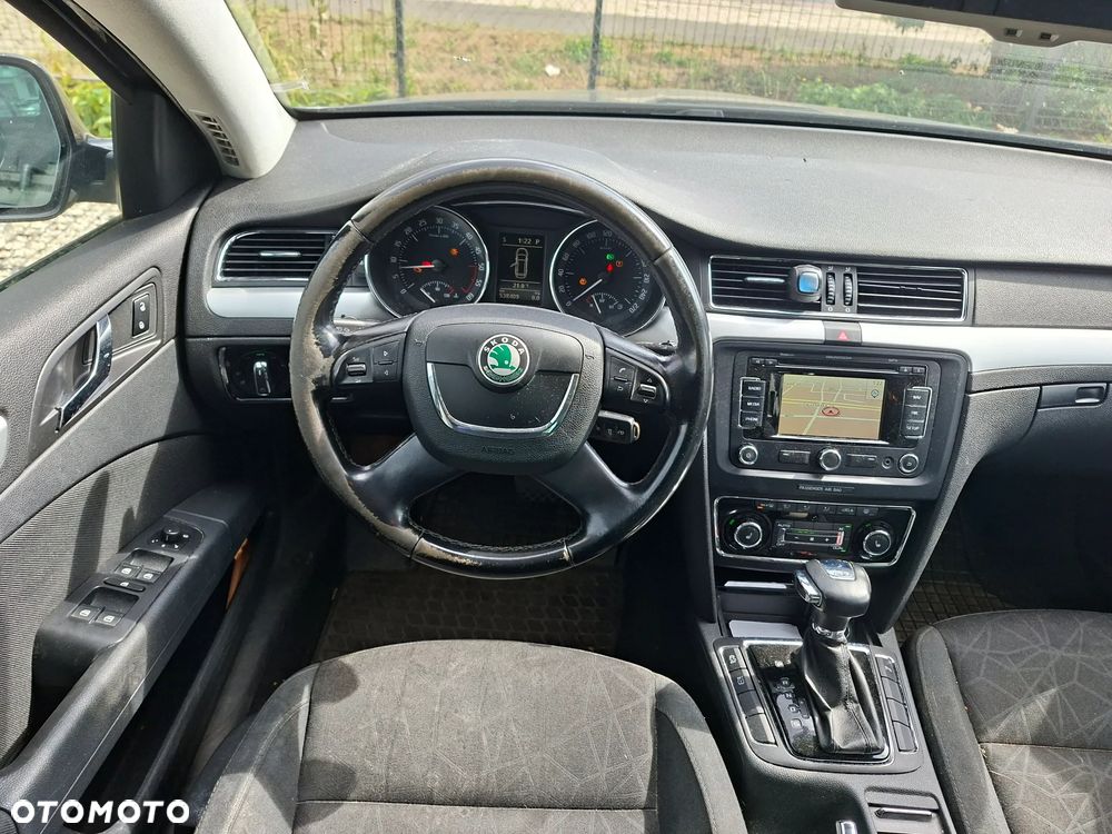 Skoda Superb 2.0 TDI DSG FAMILY - 13