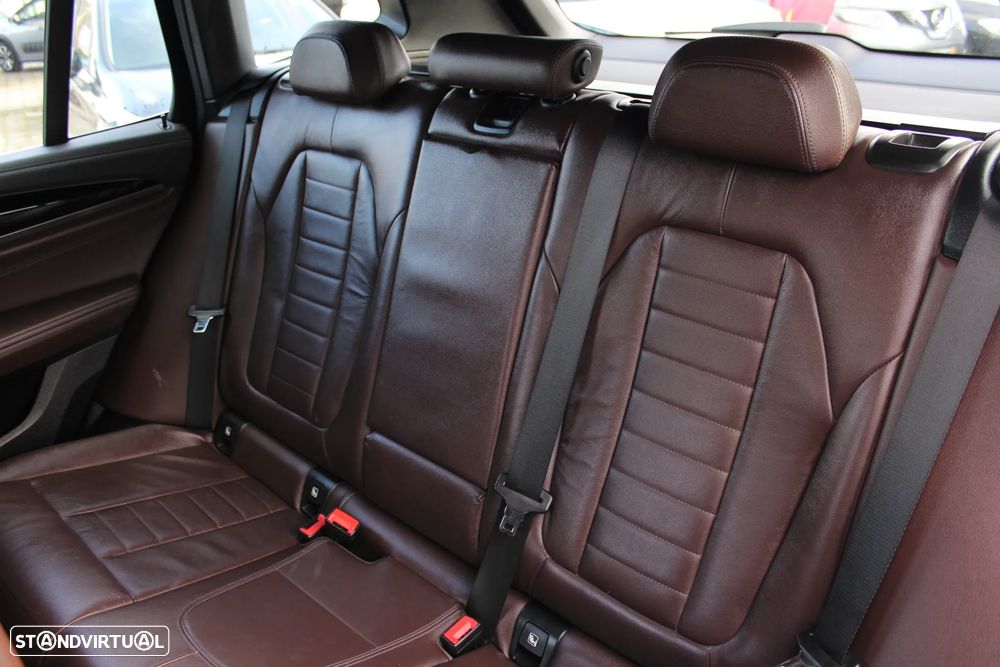 BMW X3 30 e xDrive Line Luxury - 19