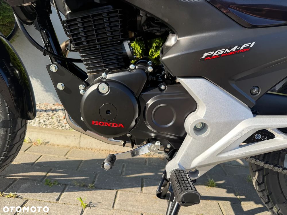 Honda CBF - 37