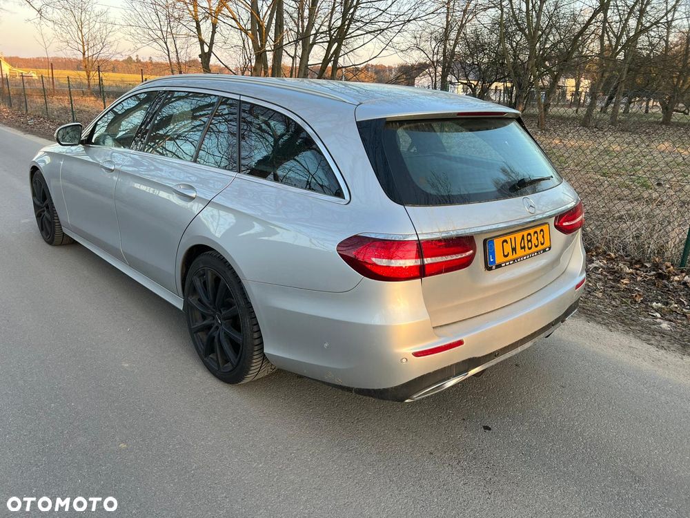 Mercedes-Benz Klasa E 220 d 9G-TRONIC AMG Line - 5