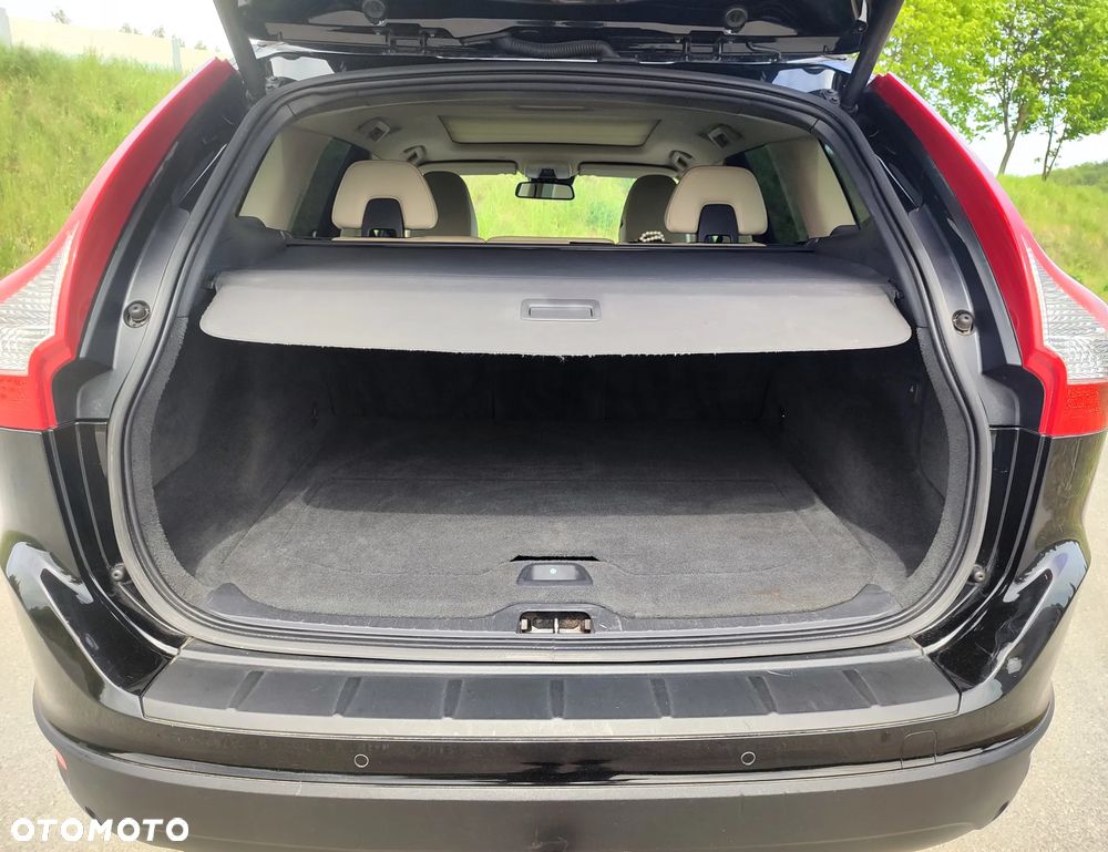Volvo XC 60 D3 Summum - 28