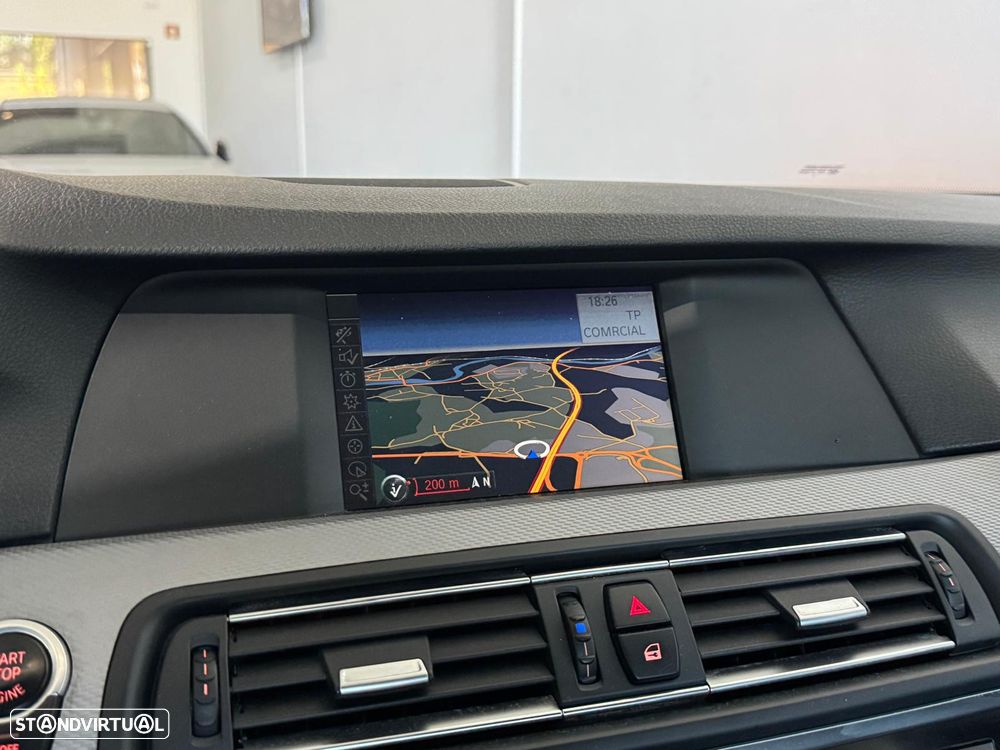 BMW 520 d Pack M - 23