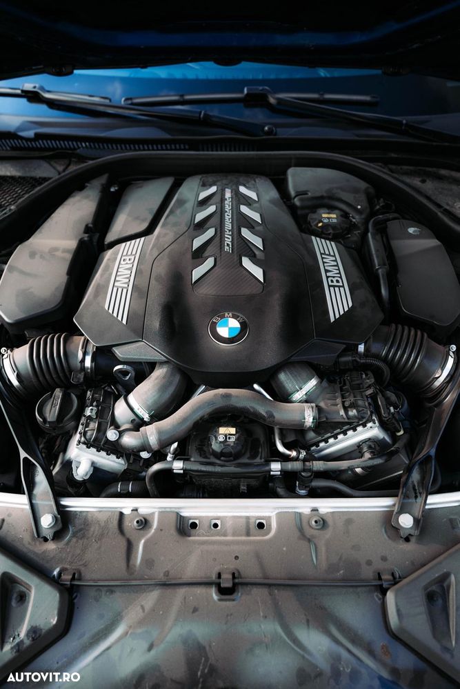 BMW M8 M850i xDrive AT - 27