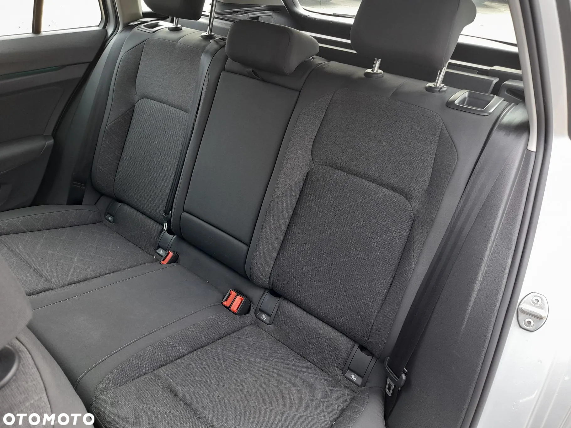 Volkswagen Golf VIII 1.5 TSI EVO Life - 30