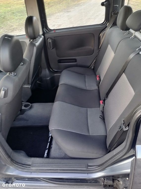 Opel Combo Tour - 10