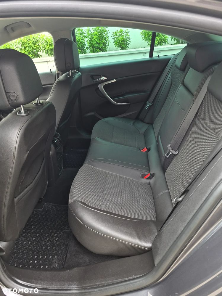 Opel Insignia - 22