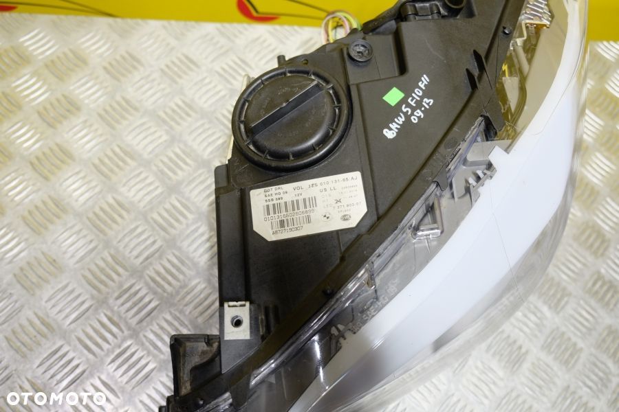 BMW 5 M5 F10 F11 2009- REFLEKTOR LAMPA XENON L USA - 6