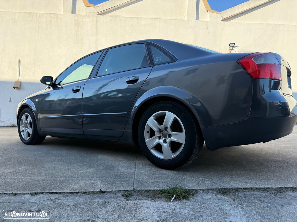 Audi A4 1.9 TDI m5 Sport - 10