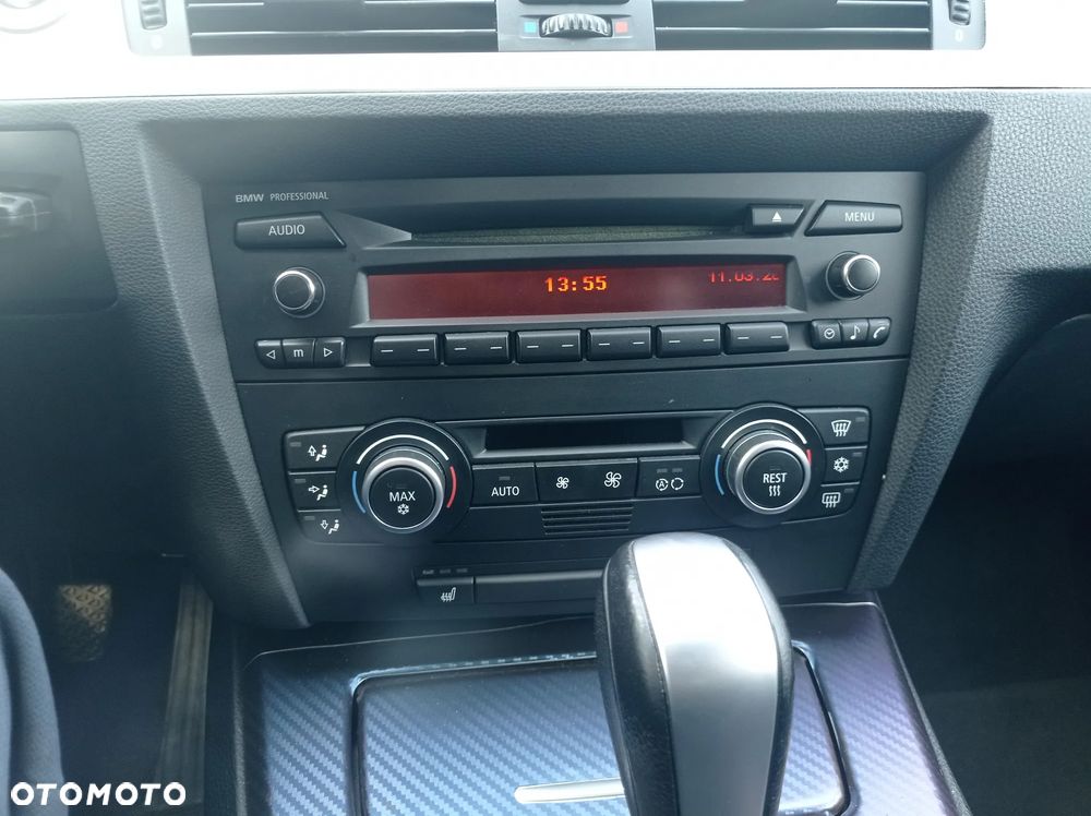 UWAGA ! AUTO W CAŁOŚCI 2008 BMW 3 E91 325i 218ps R6 AUTOMAT KLIMATRONIC XENON ALU MALE KM SERW SKÓRY I WLAS ZAREJ PL - 24