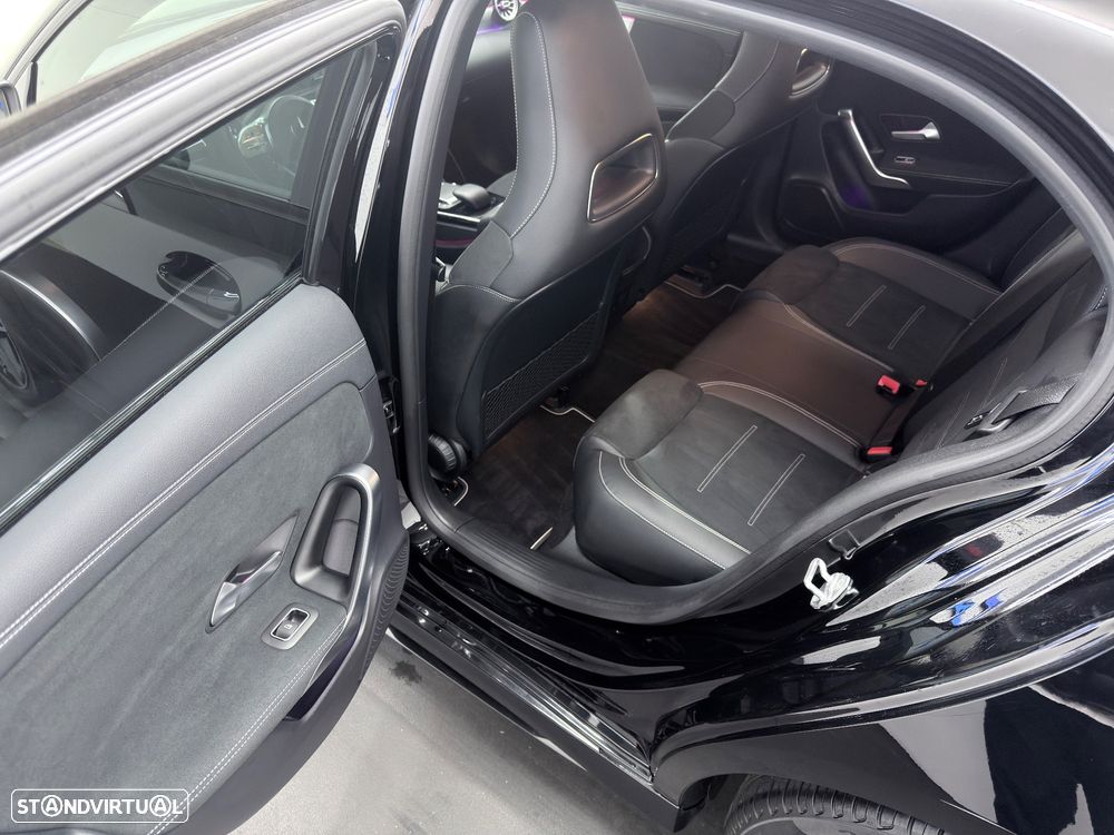 Mercedes-Benz A 250 e 8G-DCT Edition AMG Line - 14