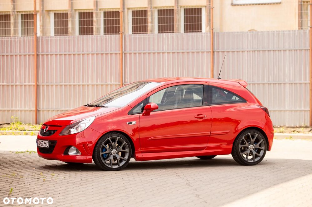 Opel Corsa 1.6T OPC - 4
