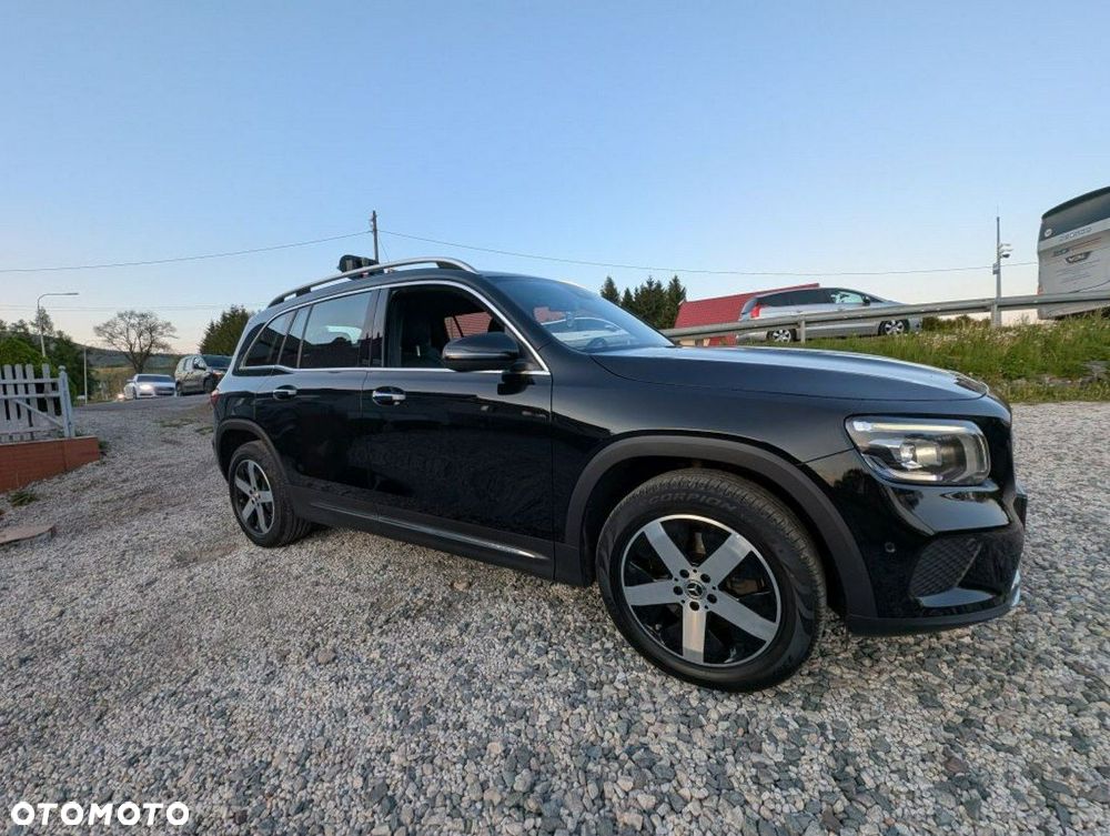 Mercedes-Benz GLB - 8