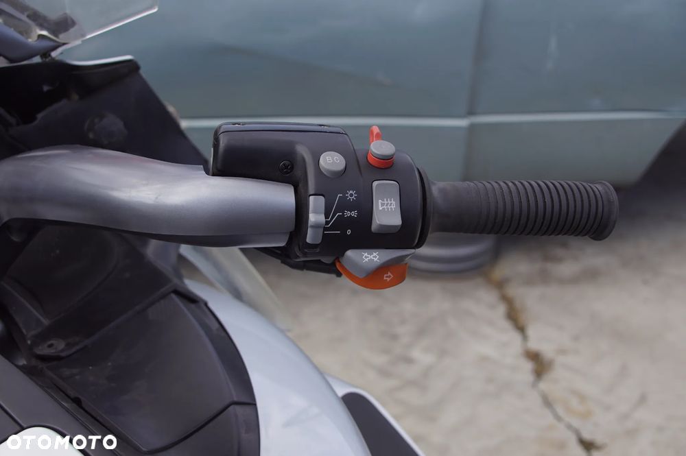 Motocykl na części - BMW K1200LT 1171 cm3 11001465298 K589 764 2002R Silnik Skrzynia Osłona Owiewka Laga Koło Licznik Manetka Set Bagażnik Lampa Wydech Siedzenie - 12