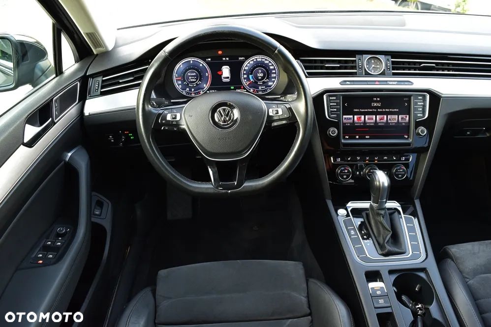 Volkswagen Passat 2.0 TDI BMT Highline DSG - 18
