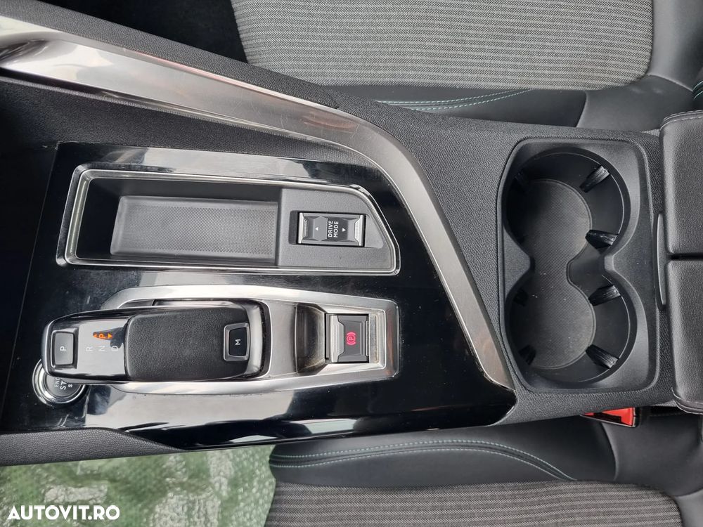 Peugeot 3008 1.5 BlueHDI 130 EAT8 Allure Pack - 20