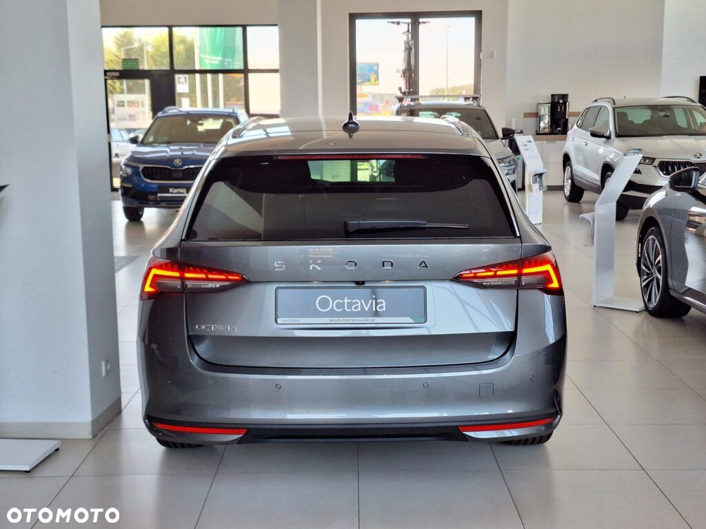 Skoda Octavia 2.0 TDI Edition 130 Selection DSG - 17