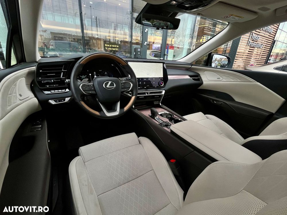 Lexus Seria RX 450h+ E-Four PHEV Luxury - 12