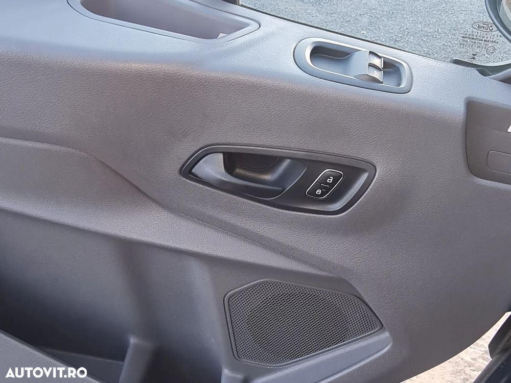 Ford Transit - 17