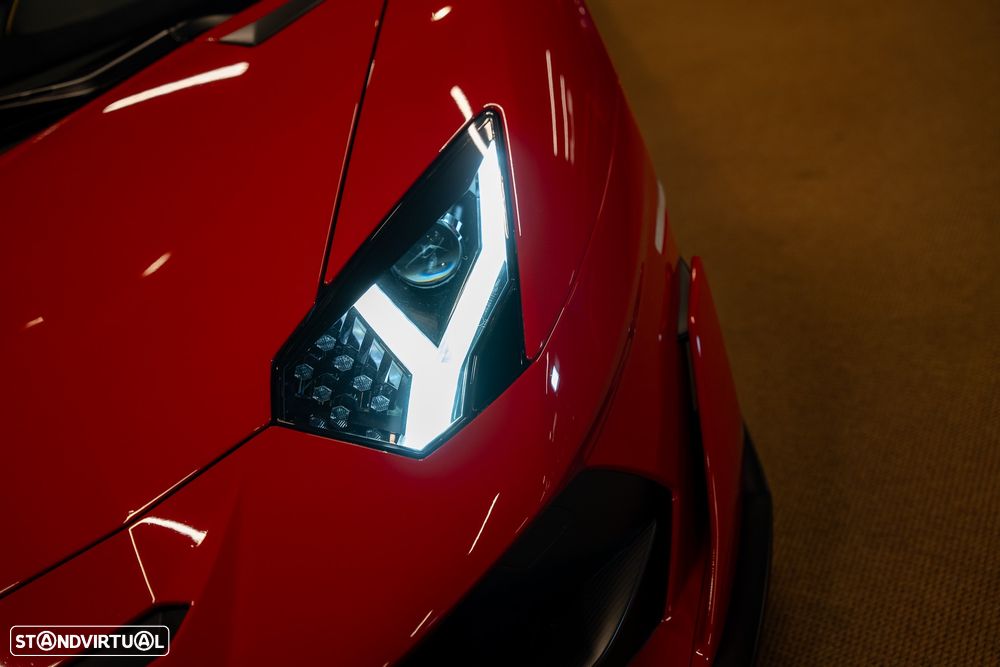 Lamborghini Aventador SVJ - 10