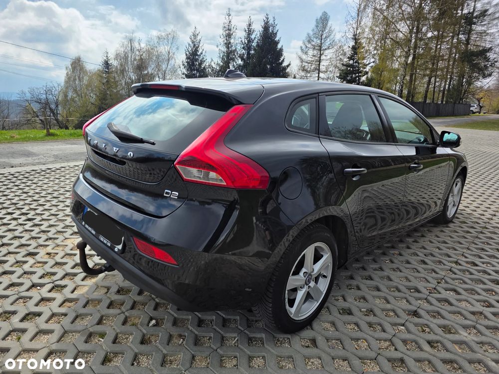 Volvo V40 D2 Momentum - 4