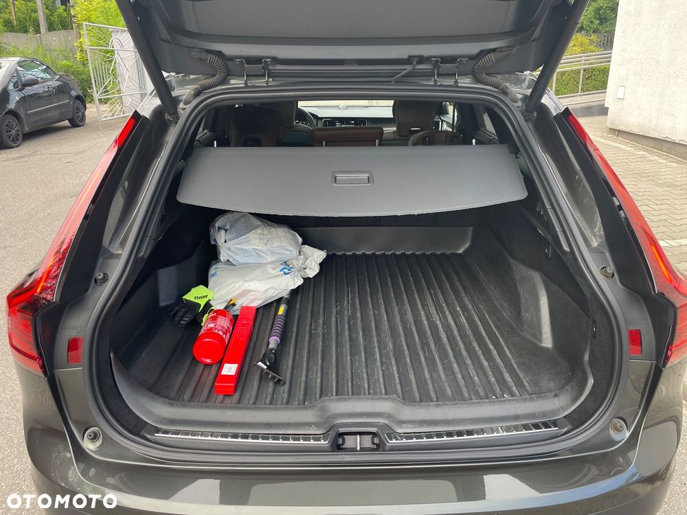 Volvo V90 Cross Country - 6