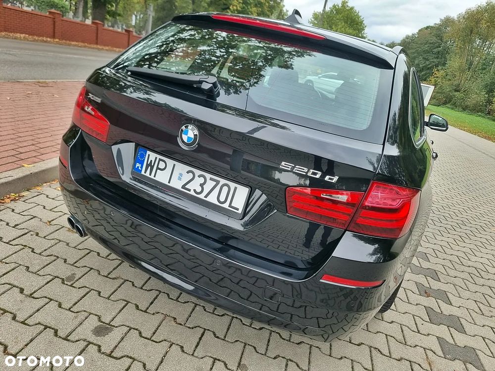 BMW Seria 5 520d xDrive - 19