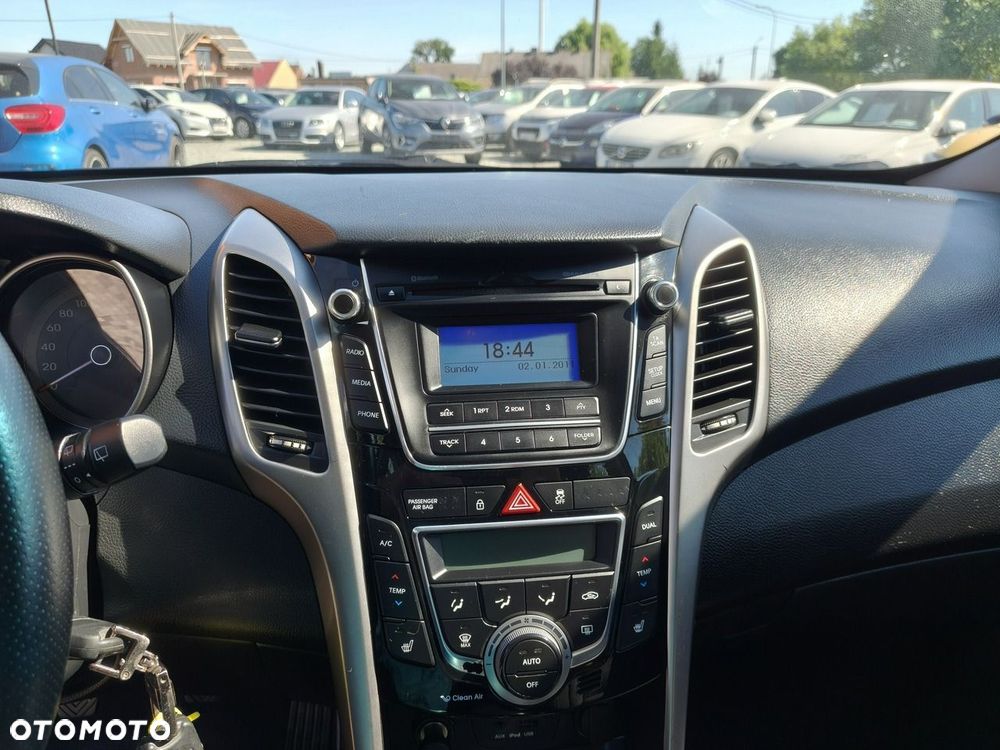 Hyundai i30 1.6 CRDi BlueDrive Comfort - 10