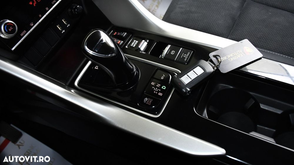 Mitsubishi Eclipse-Cross 4WD Plus - 11