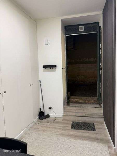 Apartamento T0 Alta de Coimbra (ao lado da faculdade Psicologia) - Grande imagem: 2/6