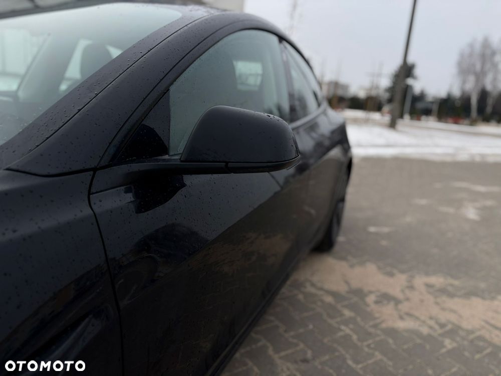 Tesla Model 3 Langstreckenbatterie Allradantrieb Dual Motor - 36