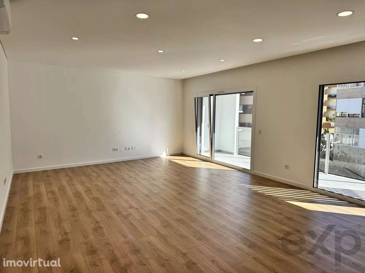 Apartamento moderno com 3 quartos e 142m² em Seixal - Grande imagem: 5/41