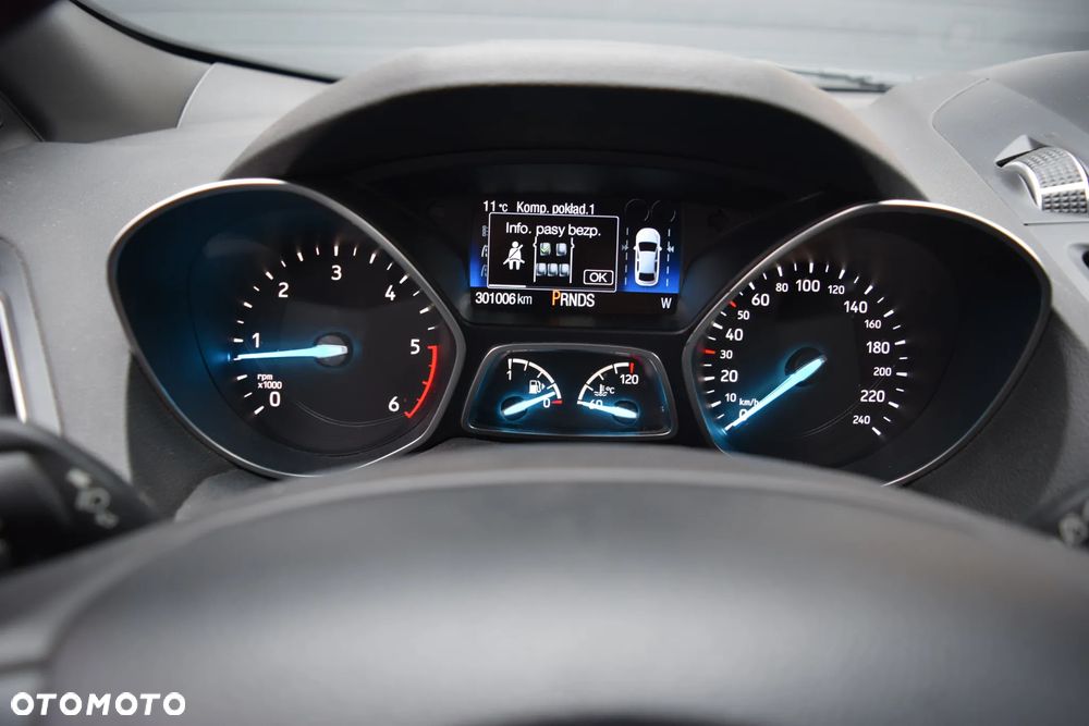 Ford Kuga 2.0 TDCi 4x4 ST-Line - 22