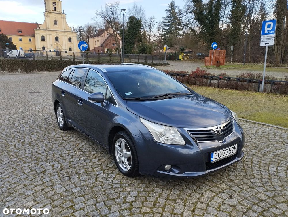 Toyota Avensis 2.0 D-4D Executive - 11