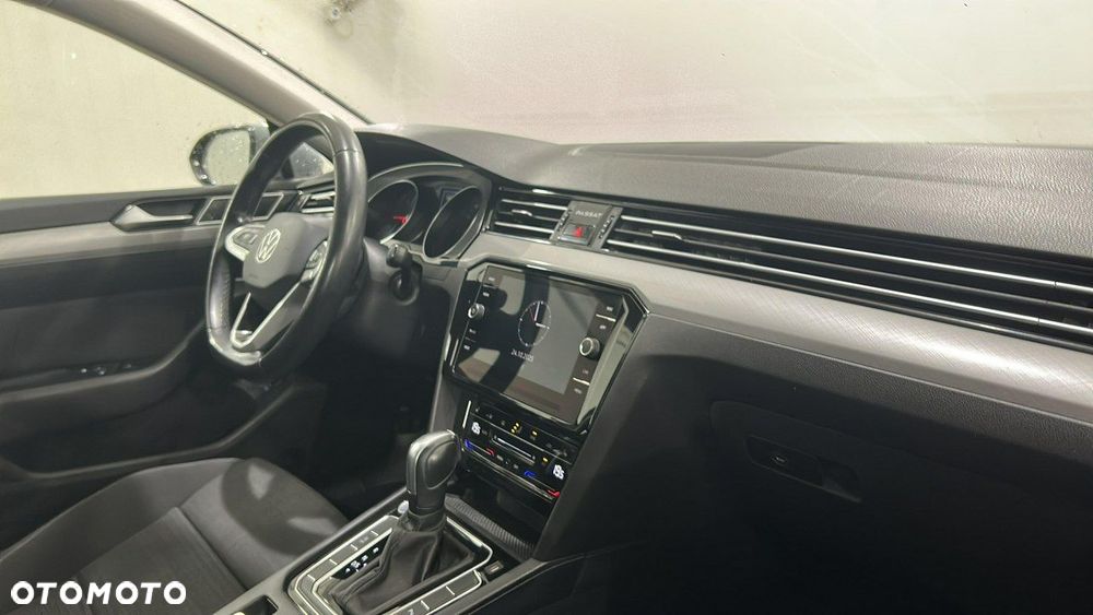 Volkswagen Passat 2.0 TDI EVO Business DSG - 14