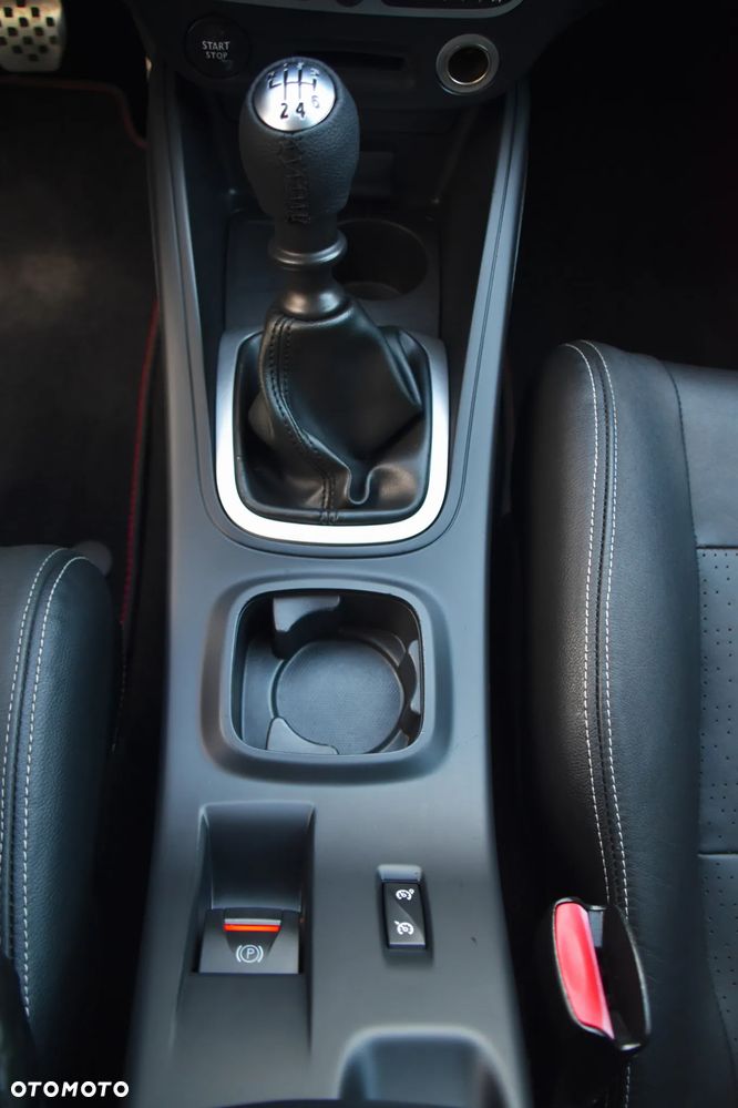 Renault Megane TCe 180 GT - 20