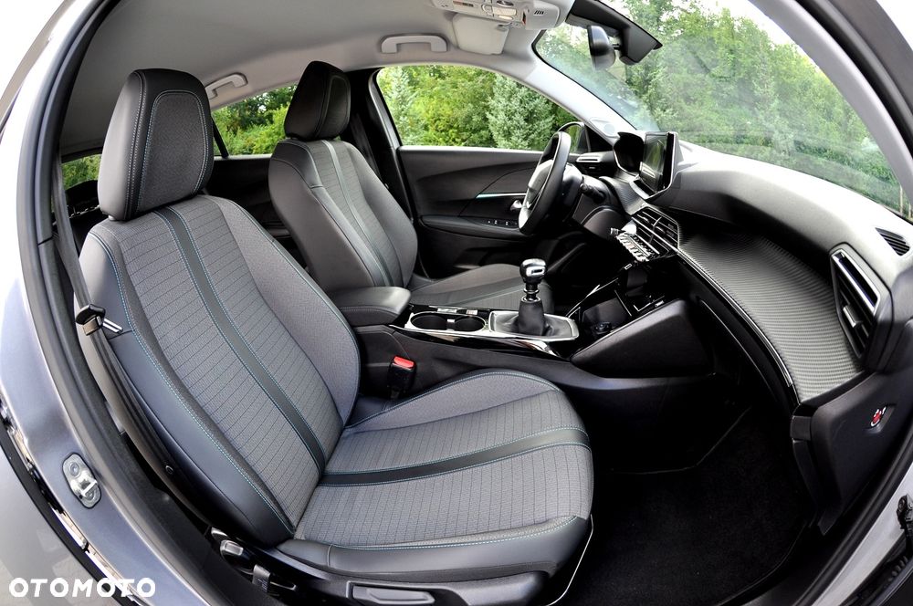 Peugeot 2008 BlueHDi 110 Allure Pack - 24