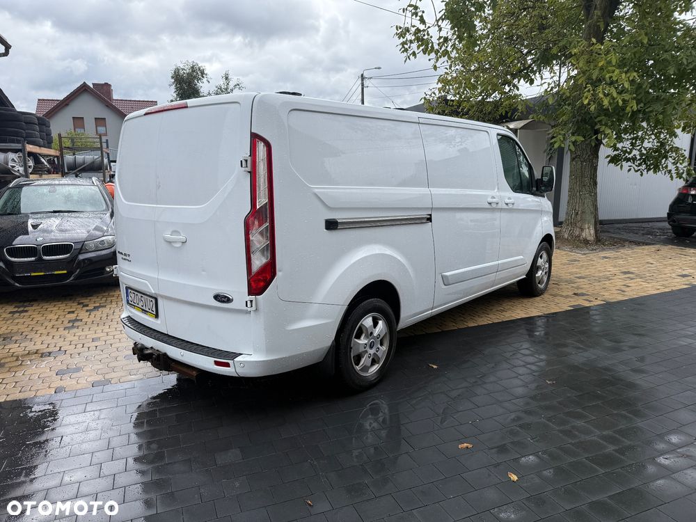 Ford TRANSIT CUSTOM - 4