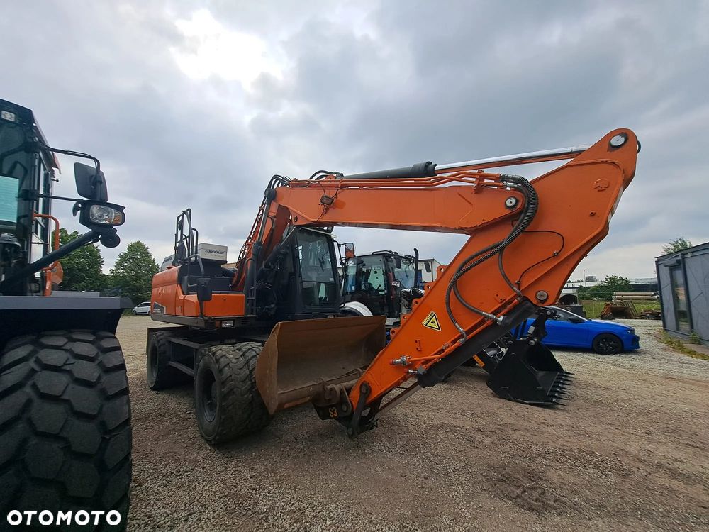 Doosan DX140W-5 - 1