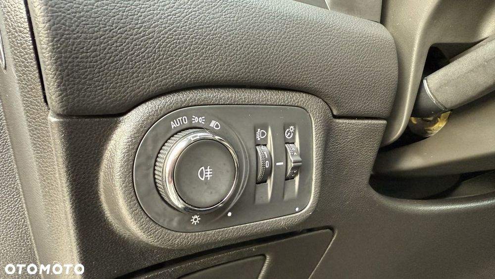 Opel Zafira Tourer 1.4 Turbo Innovation - 21