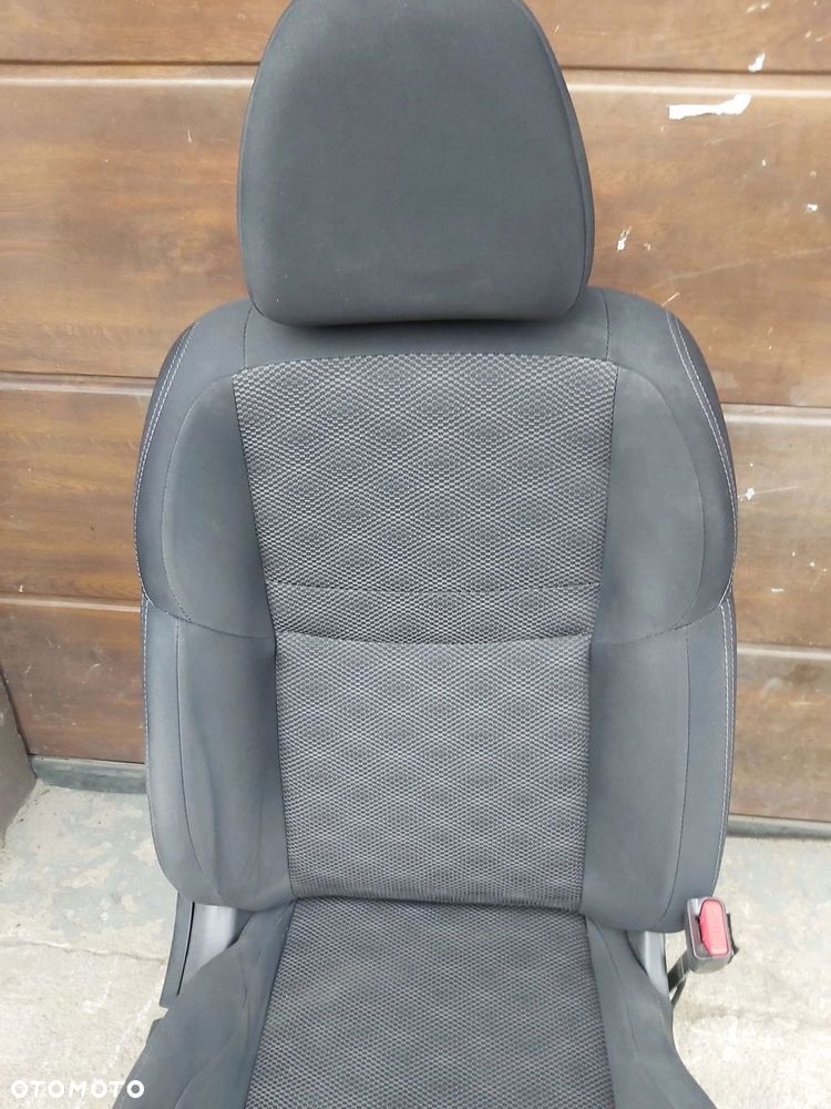 Nissan Qashqai II J11 fotel prawy przód oparcie siedzisko air bag - 4