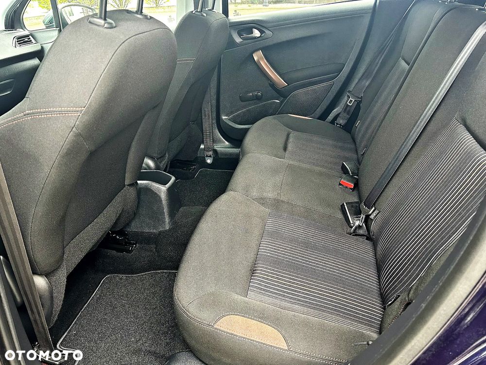 Peugeot 208 e-HDi 92 Stop&Start Style - 25