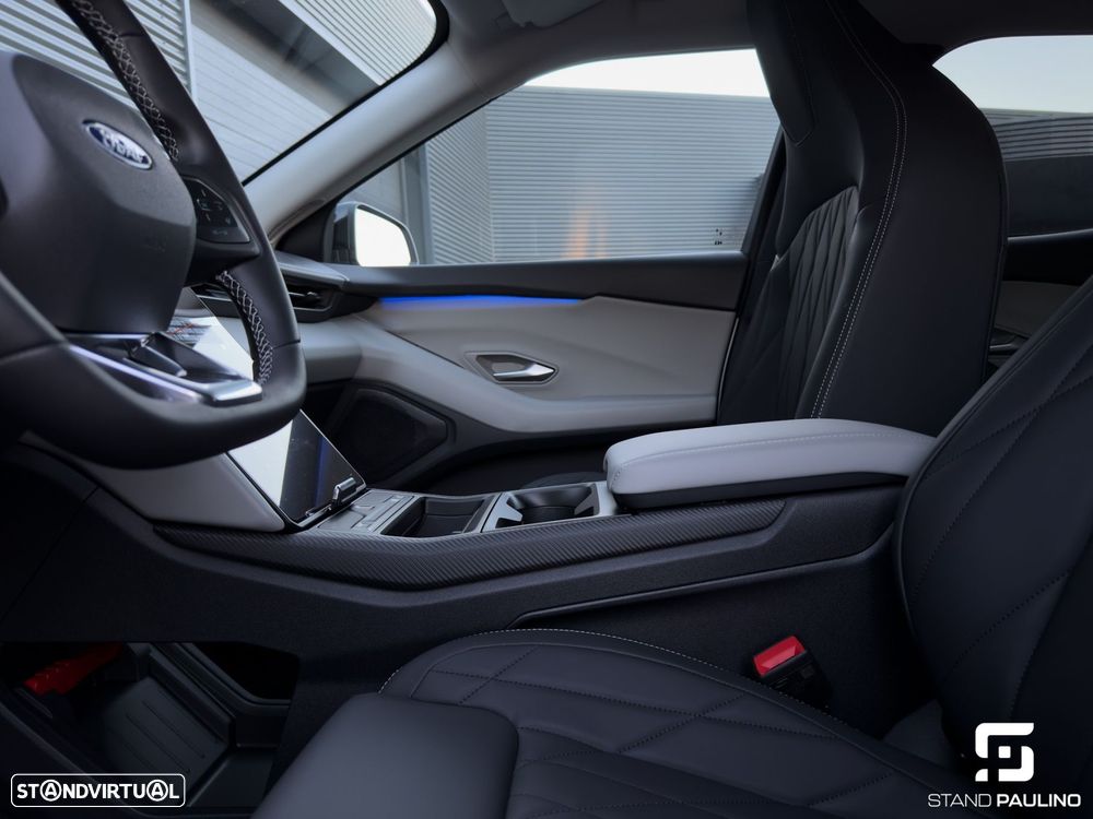 Ford Explorer 79 kWh Premium - 29