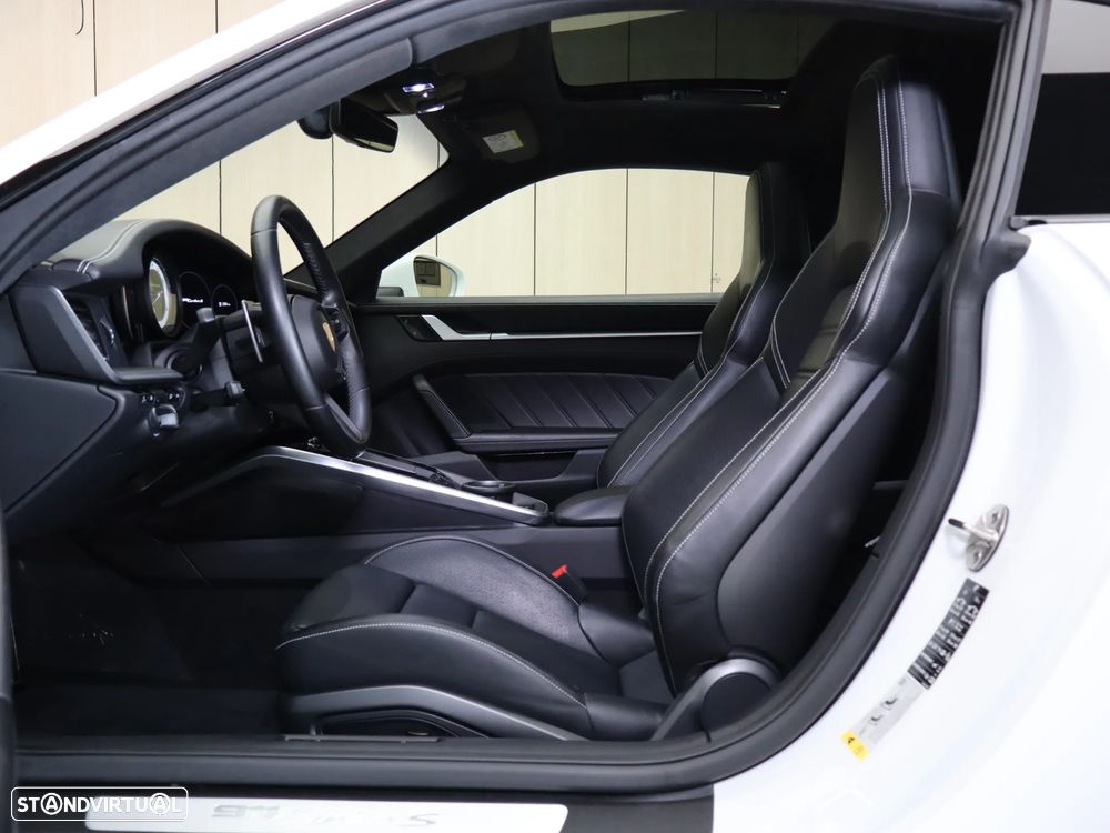 Porsche 911 (992) Turbo S PDK - 22