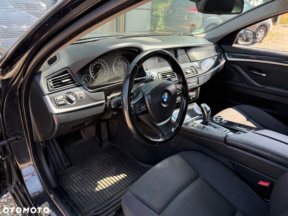 BMW Seria 5 520d Sport-Aut - 18