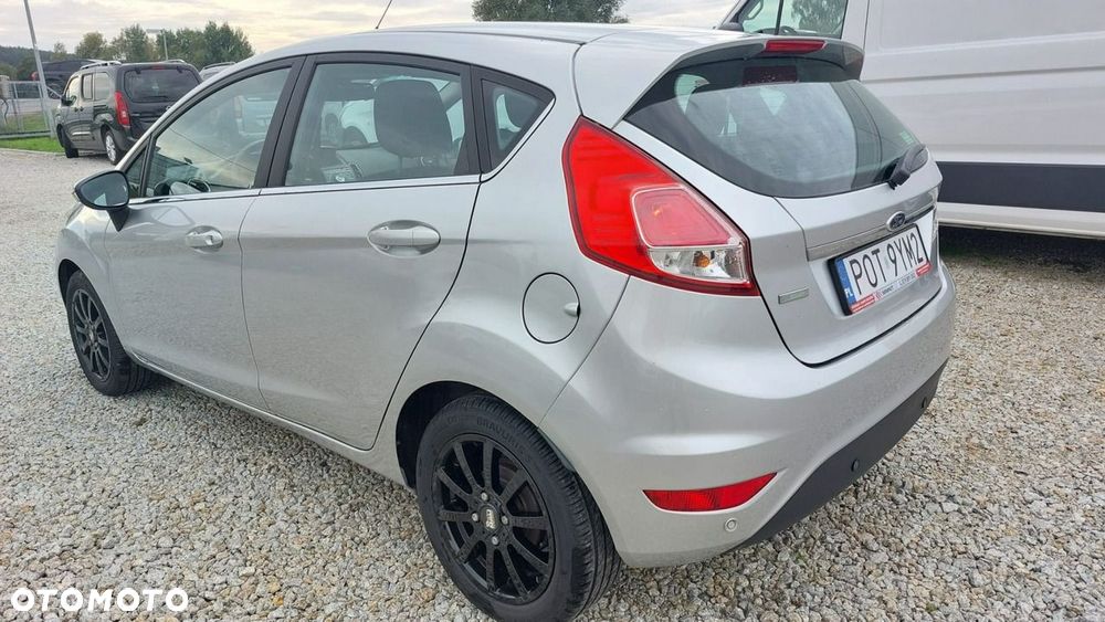 Ford Fiesta 1.0 EcoBoost STart-Stop Titanium - 4