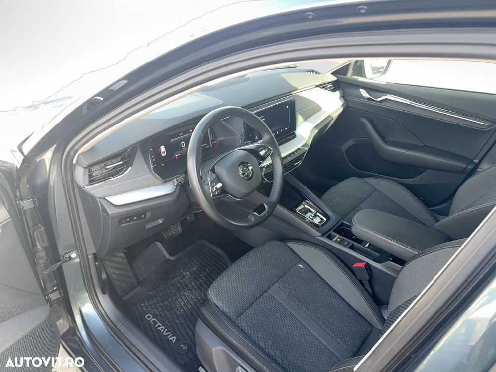 Skoda Octavia 2.0 TDI DSG 4X4 Style - 12