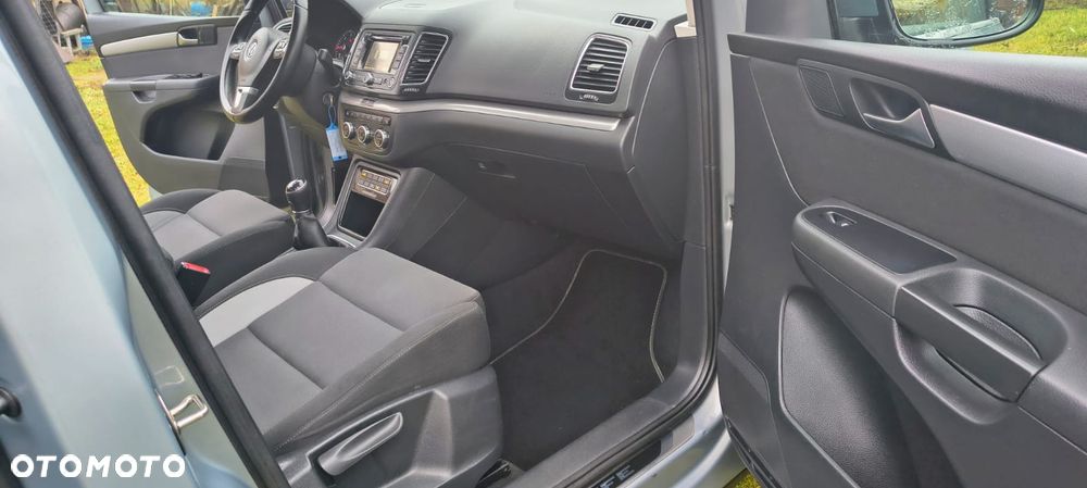Volkswagen Sharan 2.0 TDI 4Motion BlueMotion Technology Highline - 10
