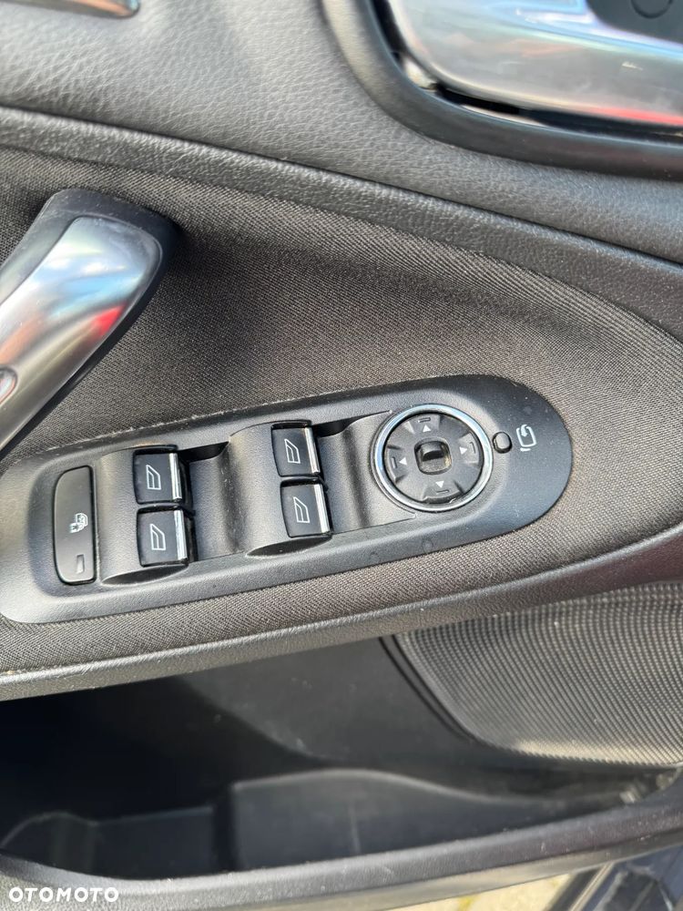 Ford S-Max - 34