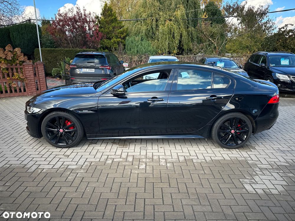 Jaguar XE - 5